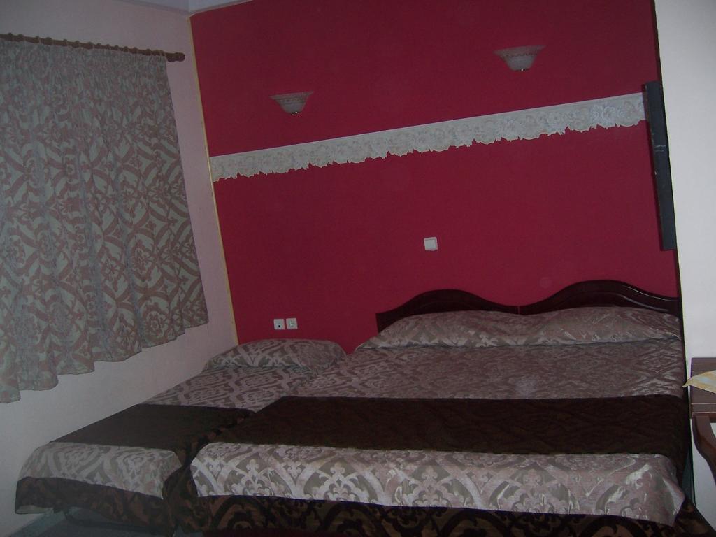 Sirines Studios Prinos  Ruang foto