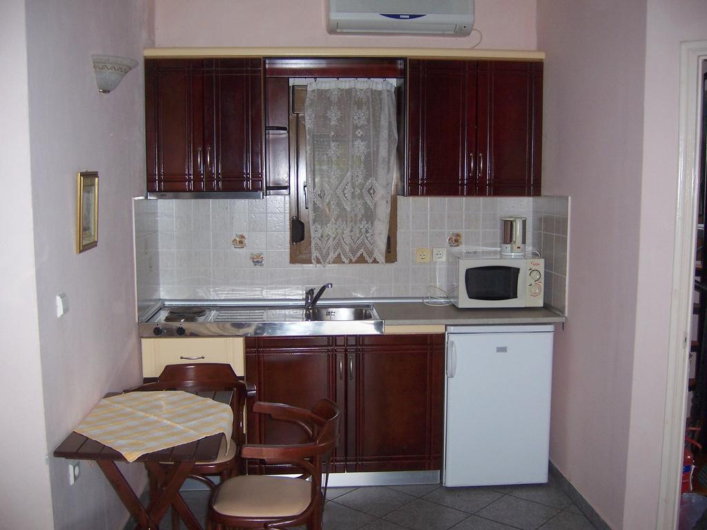 Sirines Studios Prinos  Bagian luar foto
